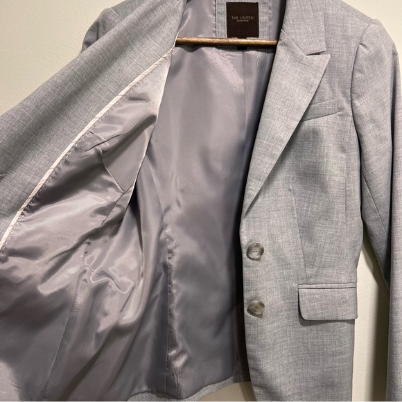 The Limited Collection Light Gray Blazer Two Button, Size 4, Career - Picture 9 of 15